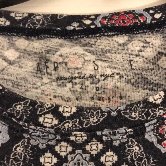 printed crop top - Picture 2 of 3